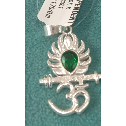 92.5. SILVER CHAIN PENDENT